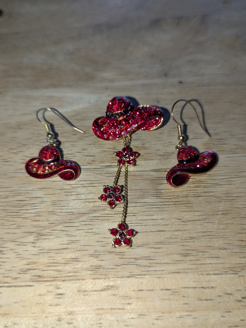 Red Rhinestone Hat Brooch and Earrings Set - Unbranded